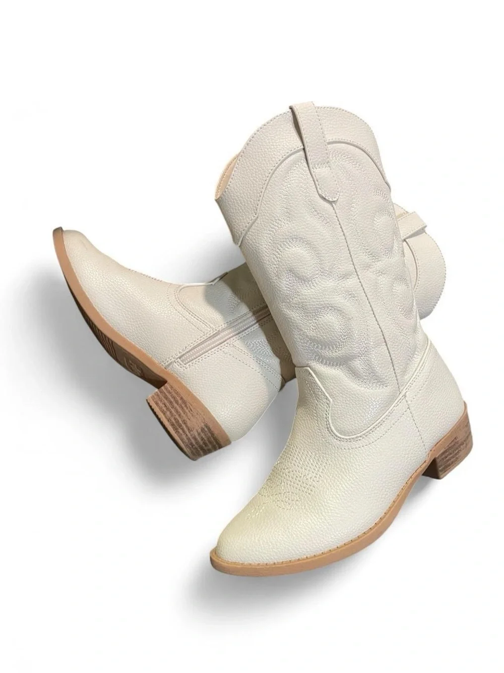 Cat & Jack cream western